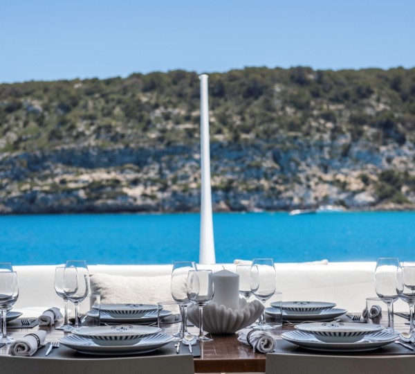 Opendeck Dining Area