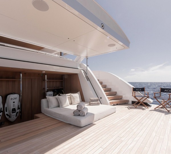 Opendeck Relaxation Area