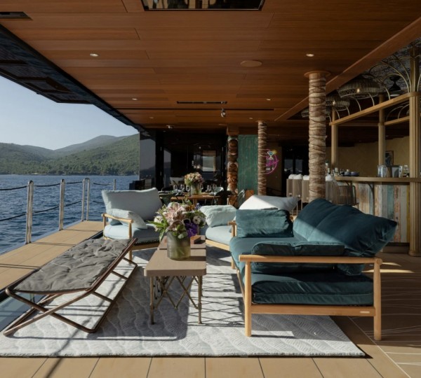 Opendeck With Sea Views