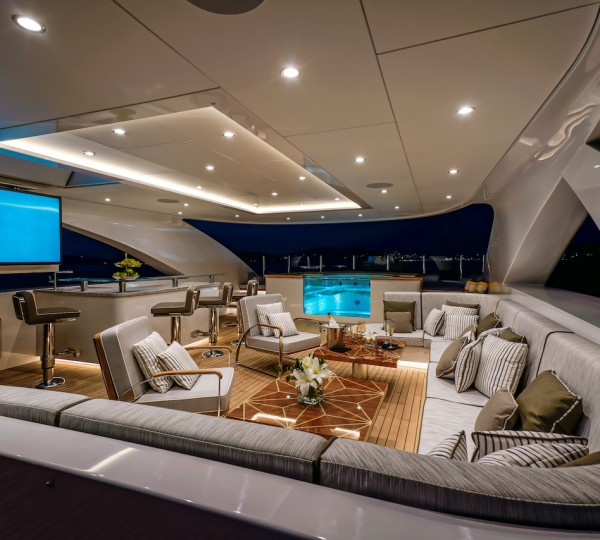 Outdoor Seating Area 