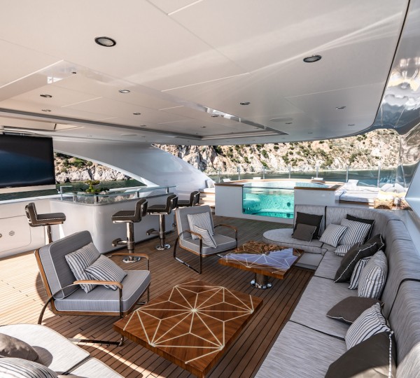 Outdoor Seating Area 