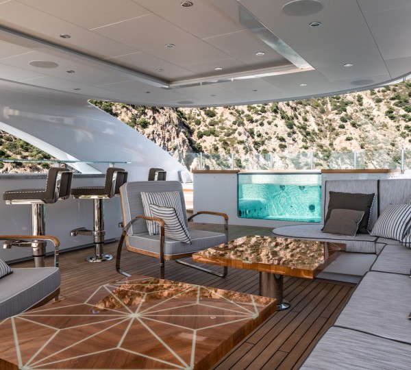 Outdoor Seating Area 