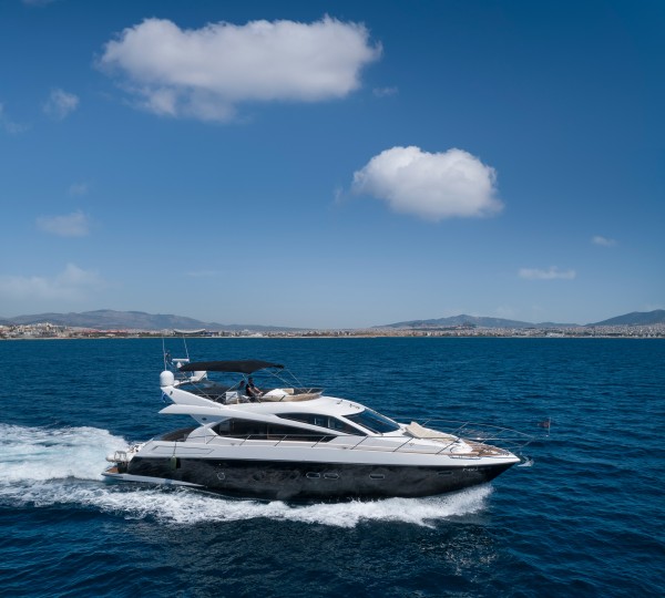 POLPO Yacht Profile Running