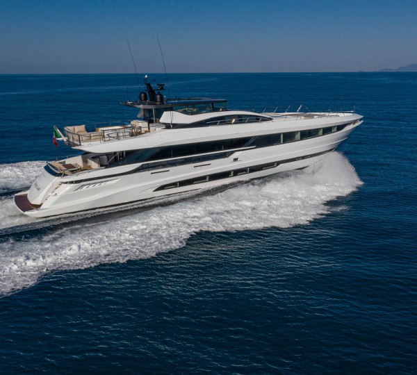 PROJECT PONZA Exterior - Running