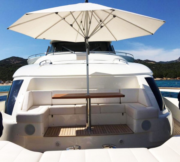Palgremat Exterior - Foredeck Seating