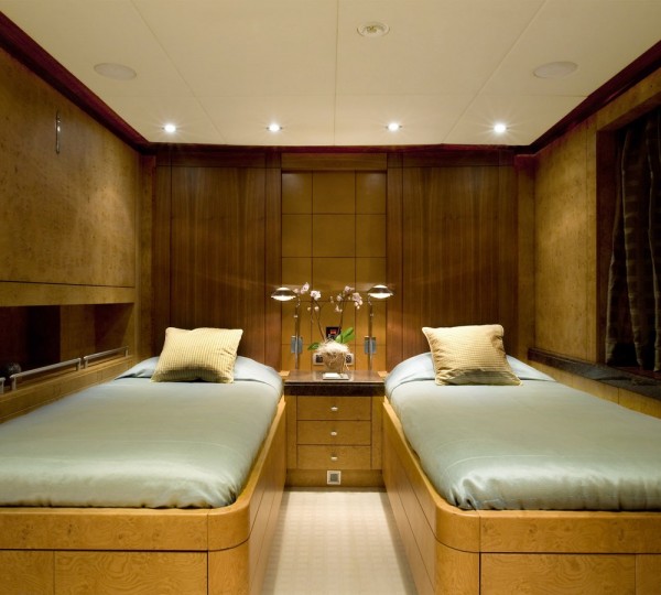 QUEEN AIDA Interior - Twin Cabin