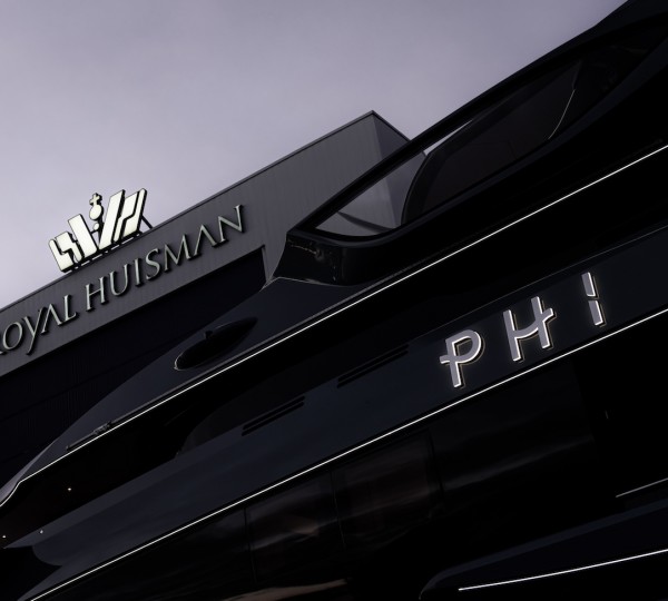 RH403 Superyacht PHI Feat Innov Ext Laser Lighting