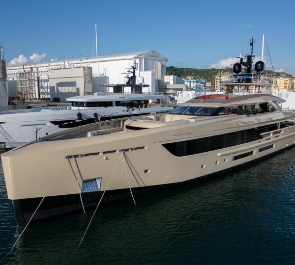 RILASSATA Yacht By Tankoa - Photo Credit Giuliano Sargentini