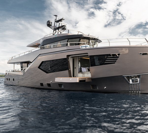 ROCK Explorer Yacht By Vripack