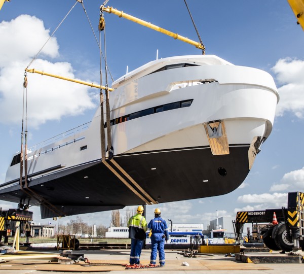 ROE SHADOW Ready For Launch 