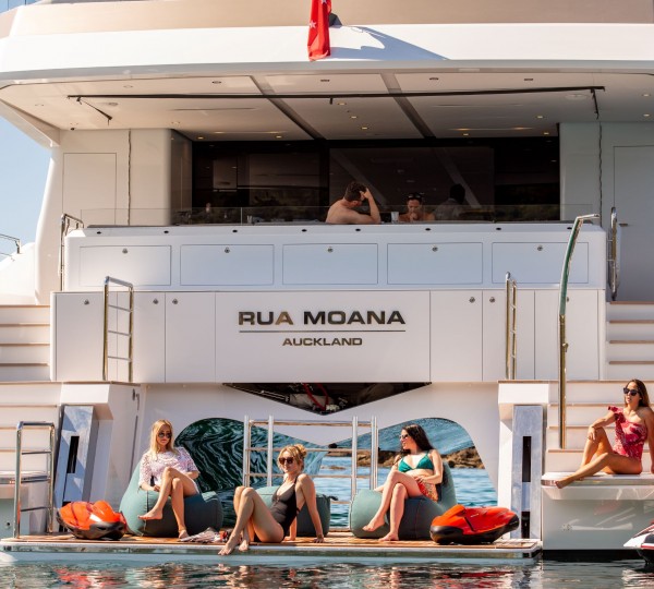 RUA MOANA Haudraulic Swim Deck
