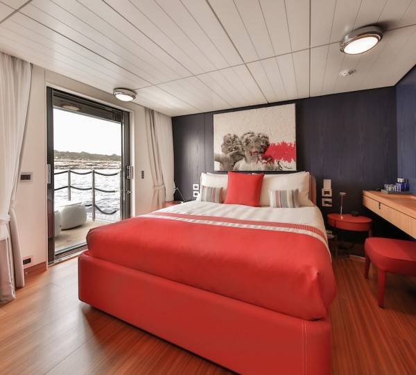 Red Cabin With Balcony 2 - Lower Deck