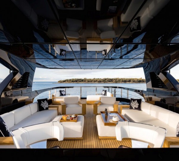 Relaxatioin Area With Sea Views