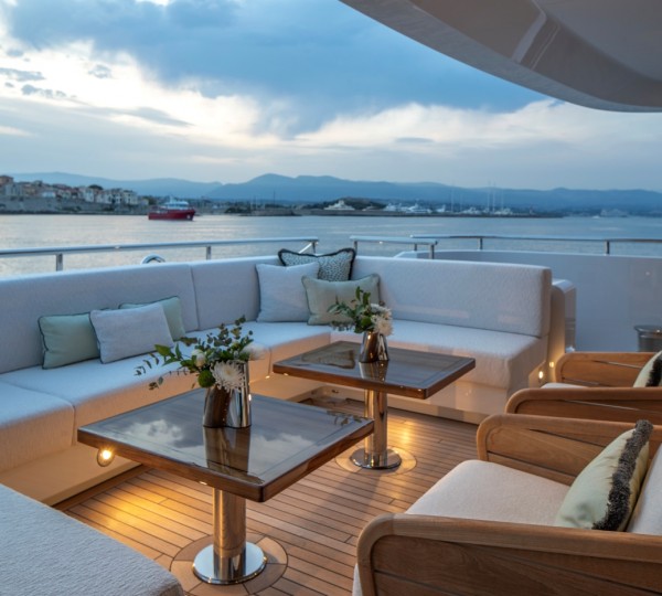 Opendeck Relaxation Area 
