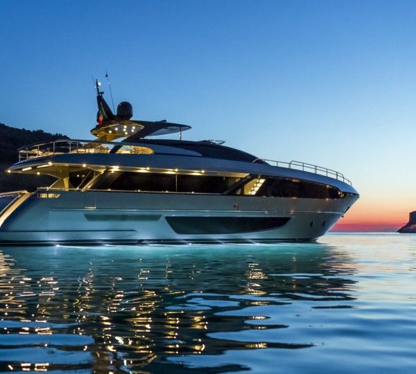 Riva Corsaro Motor Yacht
