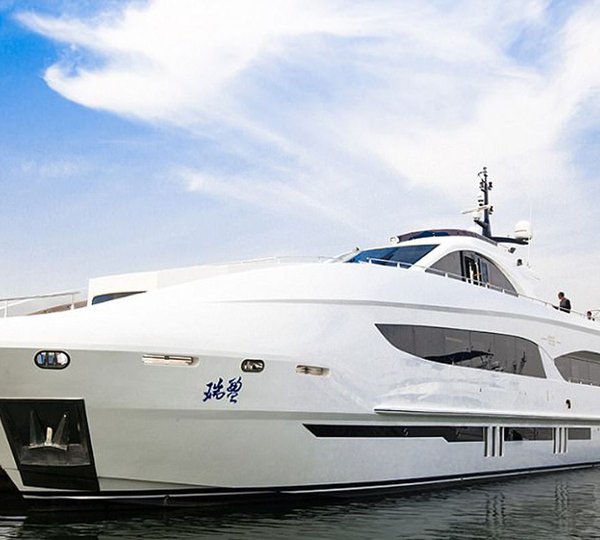Ruiying 125 Motor Yacht