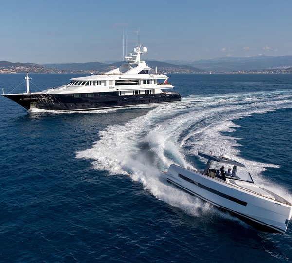 Running With Yacht Tender