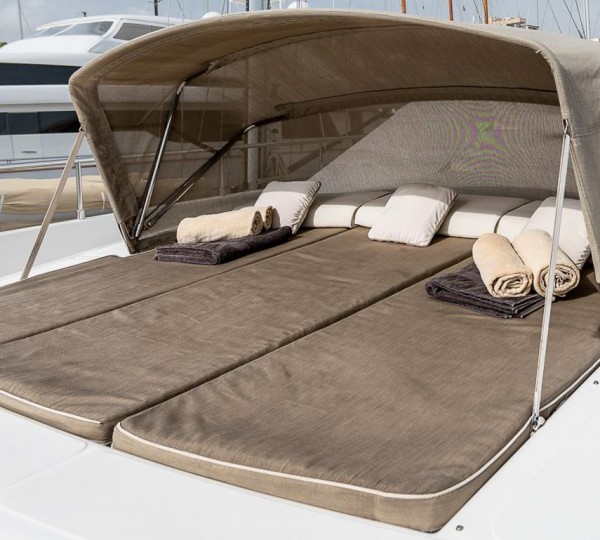 SETAI Exterior - Topdeck