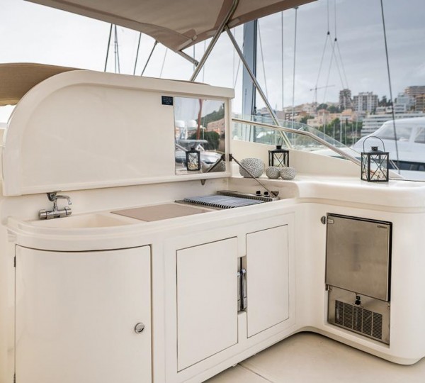 SETAI Exterior - Topdeck