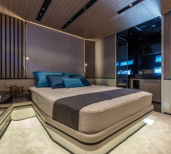 SHERPA XL HULL 2 Interior - VIP Cabin