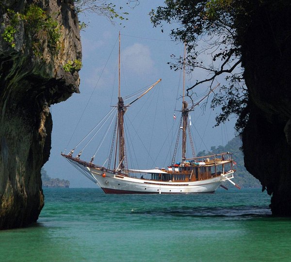 SILOLONA Sailing Yacht