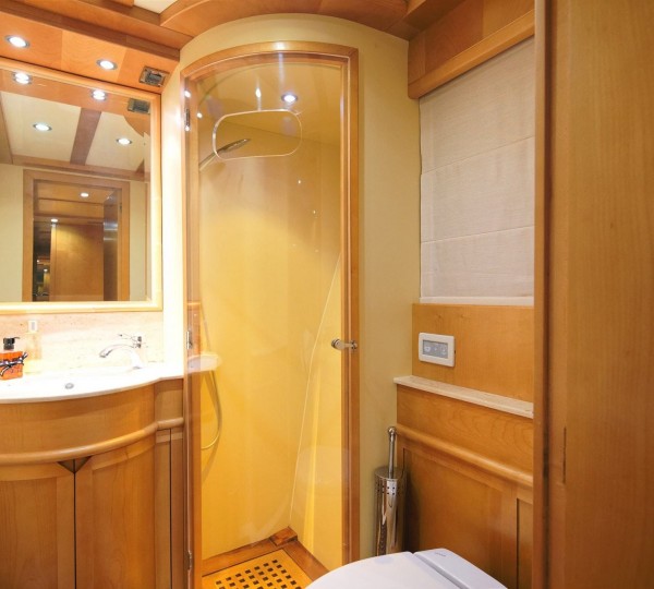 SILVIA Interior - VIP Cabin Ensuite