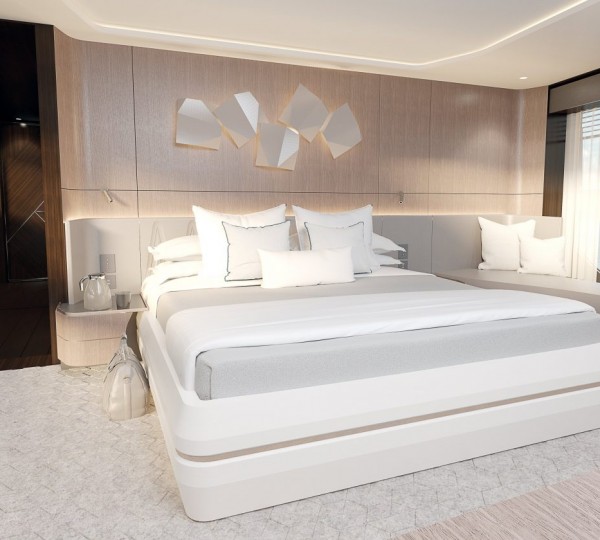 SUNSEEKER 100 Interior - Master Cabin