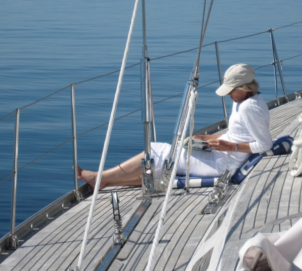 Sail Yacht ICHI BAN - Relaxing On Charter
