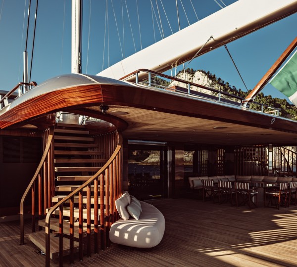 Sailing Catamaran ARTEXPLORER