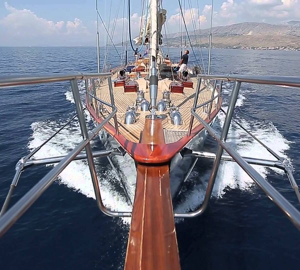 Sailing Yacht Lauran - Exterior