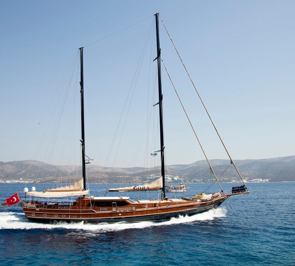 Sailing Yacht GORA Cruising