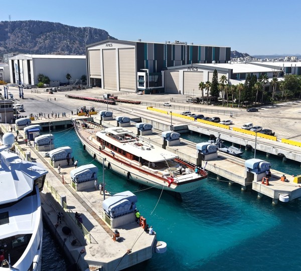 Sailing Yacht SIMENA