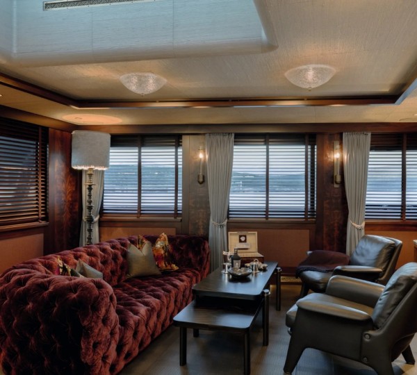 Salon With Relaxation Area