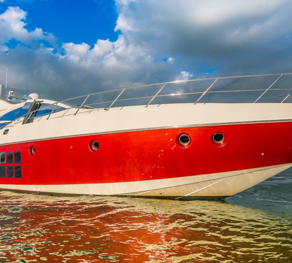 Scarlet Yacht
