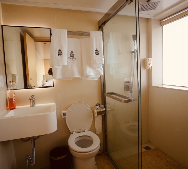 Seaview Suite Toilet
