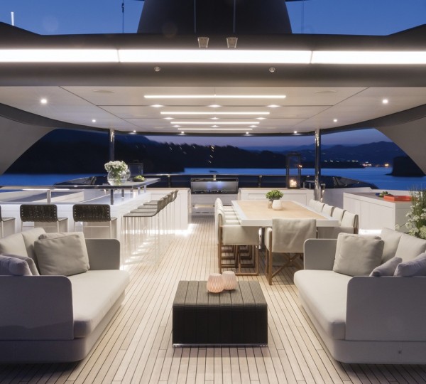 Sensational Contemporary Flybridge