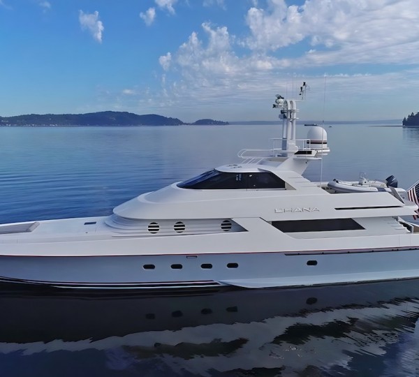Shana Super Yacht Exterior Lateral1 Copy