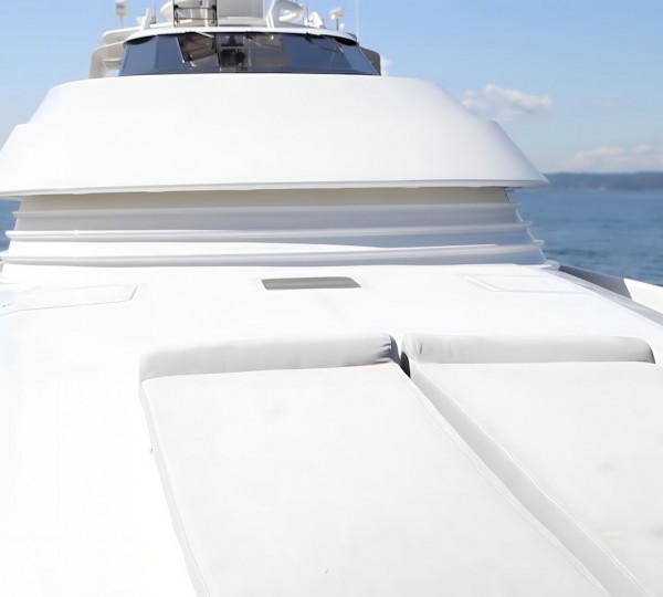 Shana Super Yacht Taning Area