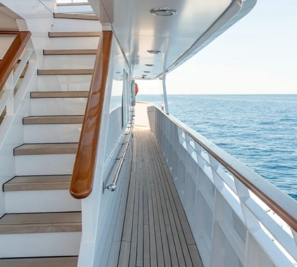 Side Deck With Staircase