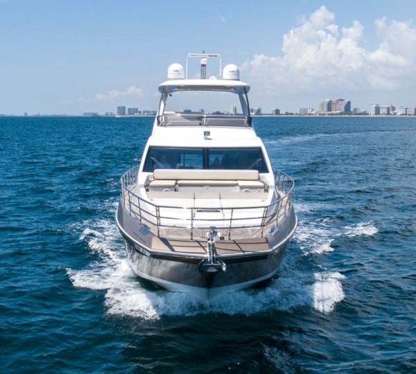 Sistership - Bow Underway