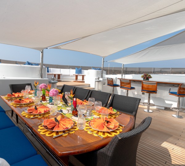 Sun Deck Dining With Bar