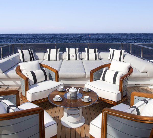 Sun Deck Photo By Yvan Grubski