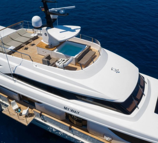 Sun Deck With Jacuzzi