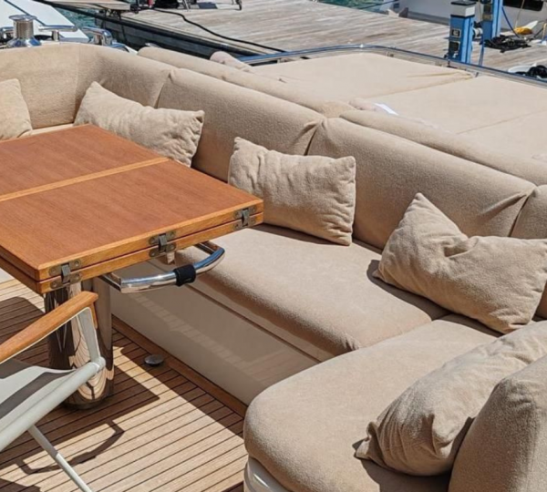 Sundeck Dining With Relaxation Area