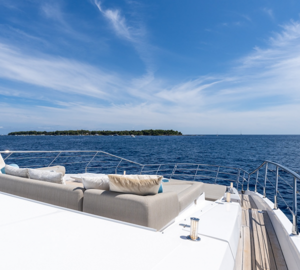 Sundeck Relaxation Area