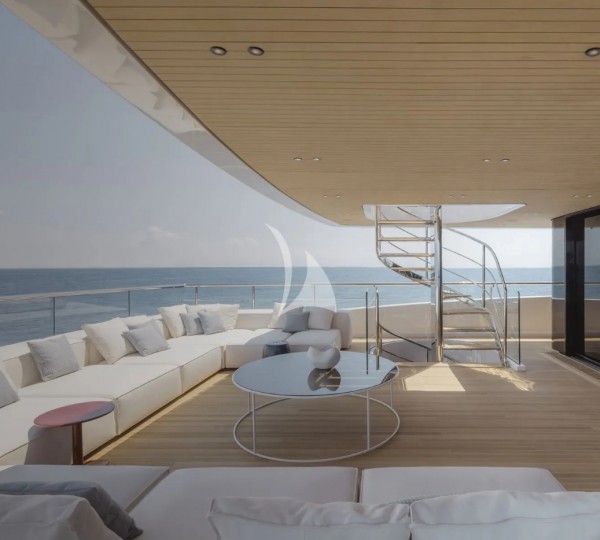 Sundeck With Salon Area