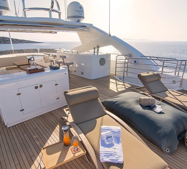 Sundeck Chaise Loungers