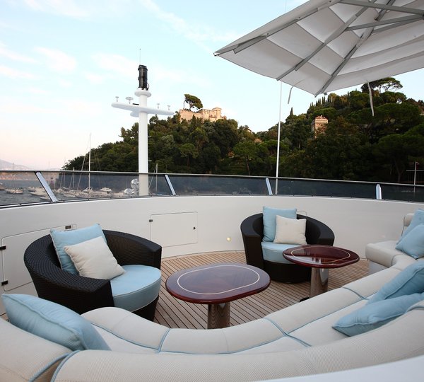 Sundeck Loungejpg