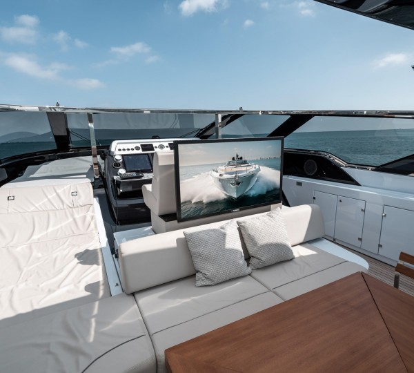 Sundeck With Pop Up TV