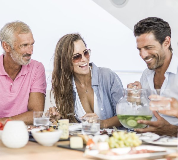 Sunseeker 116 - Alfresco Dining
